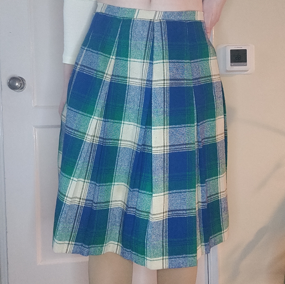 Vintage Wool Plaid Skirt - Picture 4 of 5